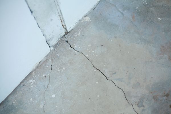 Cost of Garage Crack Repair in Lawton